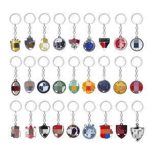 Llaveros de Fútbol de Aleación de Zinc Esmaltados de Lujo Vintage al por Mayor, Llaveros de Equipos de Fútbol Impermeables, Ligeros y Modernos para Aficionados - Product Image 1