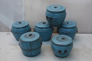 Caja de maletero decorativa redonda de madera lacada, retro, China, brillante - Product Image 3