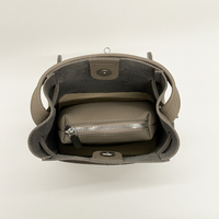 Mini sac à main en forme de seau avec pendentif, sac bandoulière en PU à sangle réglable pour femmes, usage quotidien