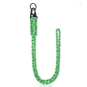 Coloré robuste tissé parapluie corde cou lanière porte-clés hommes et femmes survie en plein air parapluie corde porte-clés - Product Image 3