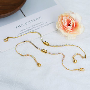 สร้อยข้อมือและกำไลแฟชั่นสแตนเลสสตีลกันน้ำ ป้องกันการหมอง 14K 18K ชุบทอง ประดับทองคำแท่ง สำหรับผู้หญิง - Product Image 3
