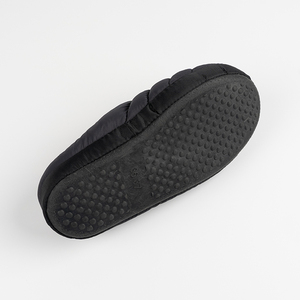 Petits profits nouveau tissu <span class=keywords><strong>de</strong></span> <span class=keywords><strong>ski</strong></span> matelassé avec boucle <span class=keywords><strong>de</strong></span> verrouillage ample intérieur chaud hommes coton maison pantoufles simples <span class=keywords><strong>chaussures</strong></span> - Product Image 5