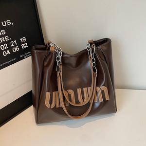 Sac fourre-tout tendance et polyvalent, très vendu, grande capacité, sac à bandoulière décontracté pour femme, sac à main haut de gamme pour femme - Product Image 4