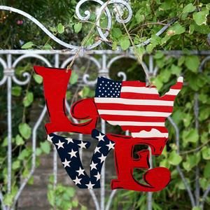 Nouvelles décorations transfrontalières du 4 juillet Jour de l'indépendance américaine Ornement suspendu en bois LOVE - Product Image 1