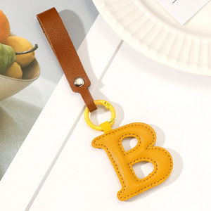 Llavero de Cuero Personalizable con 26 Letras, Colgante con Iniciales del Alfabeto para Regalo - Product Image 3