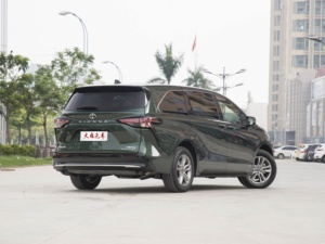 Toyotas Si-enna 2.5l Hybrid Mpv 5-door 7-seater Automatic Gearbox Awd Left Attributes Referenced Heavily New Cars Si-enna - Product Image 5