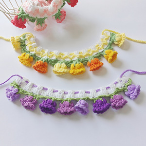 Écharpe tricotée pour animaux de compagnie en forme de fleur, collier pour chat et chien, bavoir fait main en muguet, bavoir anti-bave. - Product Image 2
