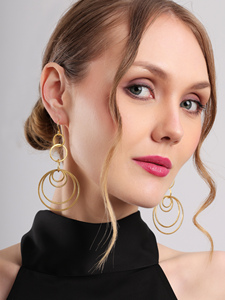 ต่างหูทรงวงกลมซ้อนกันลายเรขาคณิตสีทอง Kinetic Elegance ต่างหูแบบวงแหวนหลายวงทรงหยดน้ำ เครื่องประดับแฟชั่นทันสมัย - Product Image 2