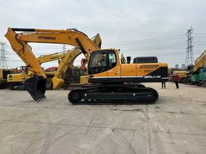 Excavatrice sur chenilles d'occasion HYUNDAI 305LC-9T de 30 tonnes pour opérations en carrière de calcaire, adaptée aux terrains difficiles et aux opérations de démolition - Product Image 4