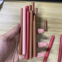 Stylo anti-taches Vegan Smooth Lip Liner Marqueur imperméable pour les lèvres Facile à colorer Longue durée Contour des lèvres