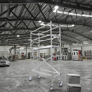 นั่งร้านอลูมิเนียมทันสมัยขายดี สำหรับงานก่อสร้างและโรงงาน นั่งร้านเคลื่อนที่แบบพกพา ขนาด 2-12 เมตร - Product Image 1