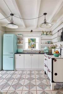 Nouvelle armoire à vin intégrée murale en bois massif de chêne de style américain, solution de rangement classique pour la cuisine - Product Image 5