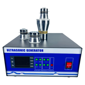 Boîtier <span class=keywords><strong>de</strong></span> circuit d'alimentation ultrasonique à impulsions 28kHz 1800W pour le nettoyage <span class=keywords><strong>de</strong></span> chaînes <span class=keywords><strong>de</strong></span> distribution et <span class=keywords><strong>de</strong></span> pignons, avec garantie d'un an - Product Image 1