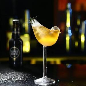 Kreative Kristall-Cocktailgläser Personalisiertes Trendiges Hochstieliges Gläserset für Bar Martini für Champagnergläser für Weinpartys - Product Image 3