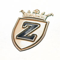 Insignes de logo métallique à crochet et boucle en TPU gaufré 3D personnalisé Étiquettes de transfert de chaleur Patchs souples en TPU haute fréquence