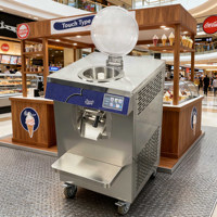 Máquina de helado frontal con sistema de dosificación de velocidad variable, congelador vertical de gran capacidad, máquina italiana de helado duro.