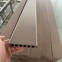 25mm Épaissir WPC Bois Plastique Plancher Extérieur Terrasse Pont Panneau Composite pour Escalier Parc Piscine