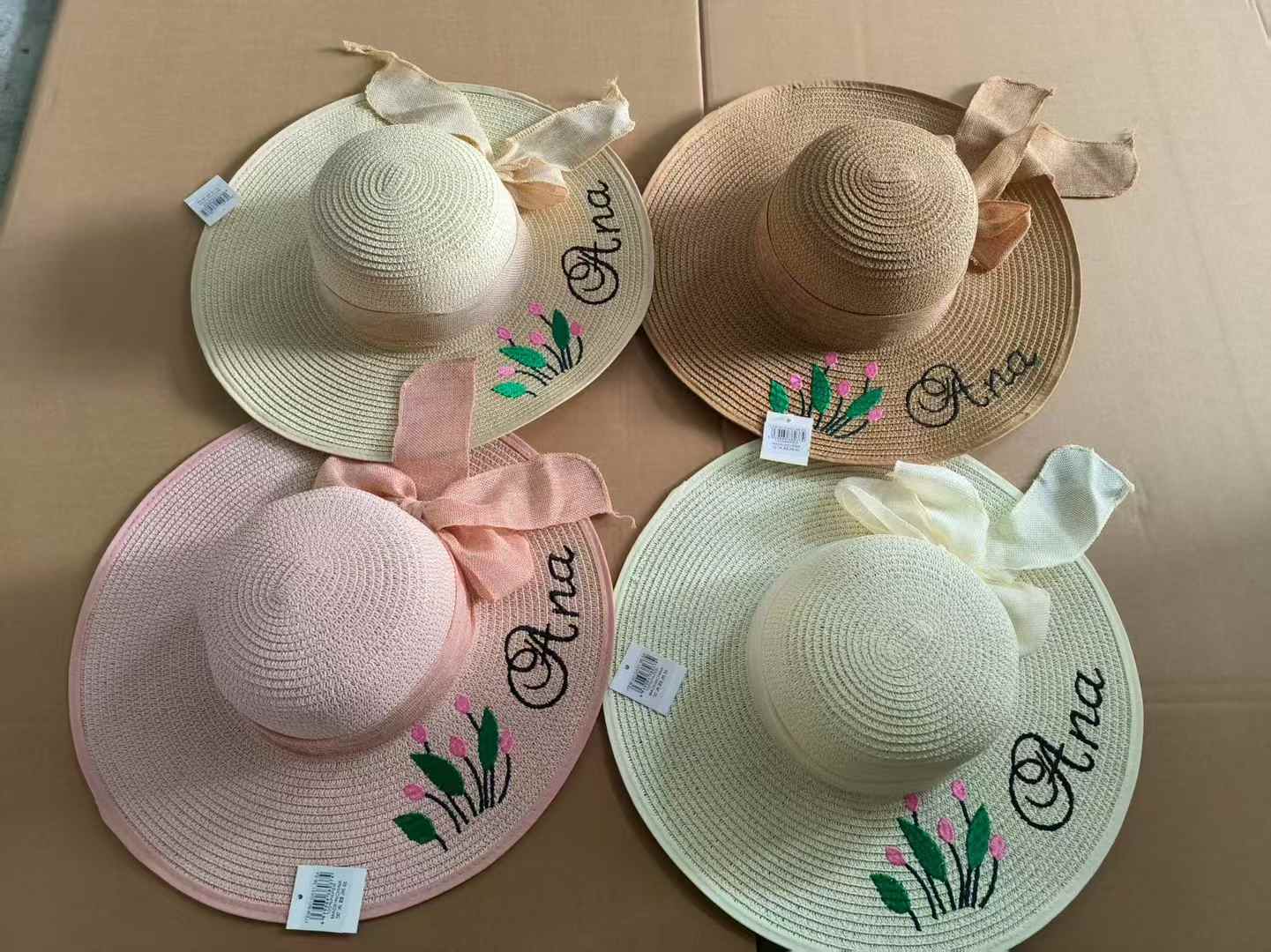 แผ่นดิสก์พร้อมลายปักดอกไม้