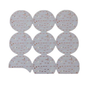 Carte de prototypage de circuits imprimés en cuivre 0,5 oz, largeur de ligne 0,1 mm pour télécommande de jouet - Product Image 1