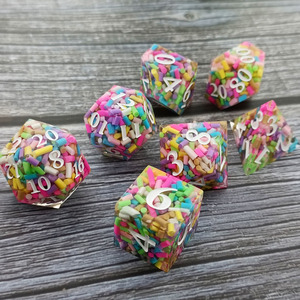 Ensemble de 7 pièces en polyèdre, couleur claire, élément donut, dés, décideurs, <span class=keywords><strong>jeu</strong></span> d'équipe, <span class=keywords><strong>jeu</strong></span> de dés, <span class=keywords><strong>jeu</strong></span> de dés en résine dnd - Product Image 5