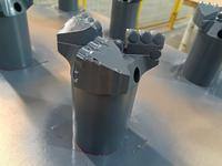 R32 R38 T38 T45 T51 bonne qualité foret à roche filetage 89mm 102mm 115mm 127mm 140mm foret PDC avec lames inversées