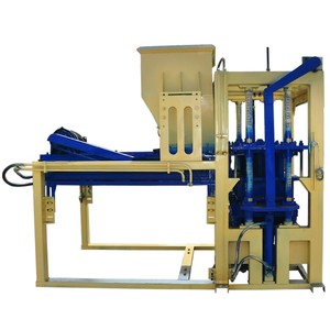 QT4-20 hydraulic semi automatic concrete cement brick block making machine in Libya - Product Image 4