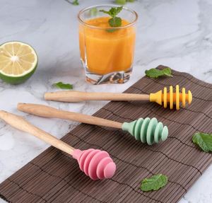Bâtonnets mélangeurs réutilisables en silicone pour café, miel et autres liquides - Product Image 3