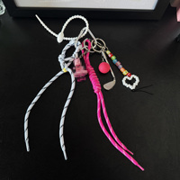 RW 2025 Ours Casque Sac Pendentif Porte-clés Couple Cadeau Lacet Corde Sac à Dos Suspendu Designer Sac à Main Décoratif Charms pour Sacs