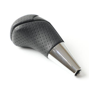 Pomo de palanca de cambios para Toyota Highlander, cuero perforado, negro brillante, diseño ergonómico - Product Image 5