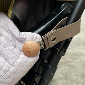 Creative baby <b>stroller</b> blanket clips, anti-fall clips, anti-kick clips, <b>stroller</b> and <b>toddler</b> anti-pedestrian blanket clips. - Product Image 2