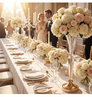 Support de fleurs de table en acrylique de luxe moderne pour mariage, bougeoirs en cristal pour fêtes, ornements et accessoires de décoration d'hôtel en gros