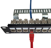Panel de Conexiones Modular RJ45 CAT7 de 19 Pulgadas y 1U Personalizable con 24 Conectores Keystone CAT7 sin Herramientas para Sistemas de Cableado de Red
