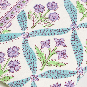 Grand sac à cosmétiques en toile à imprimé floral personnalisé pour filles Organisateur de maquillage portable écologique avec pompon Fermeture à glissière en coton réutilisable - Product Image 3