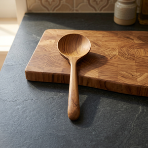 Cuillère de cuisine artisanale en bois naturel |   Ustensile de cuisine durable et écologique |   Cadeaux promotionnels à long manche au design classique pour la maison - Product Image 1
