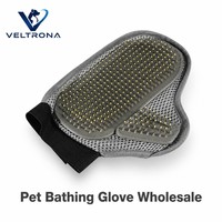 Gant de toilettage avec poils jaunes, paume en caoutchouc, maille respirante et poignet élastique pour le toilettage, le massage et le lavage des chiens et des chats