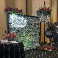 Mur de fond de scène de boule disco géante Chuang De, mur de photomaton miroir scintillant pour la décoration de scène de fête de mariage