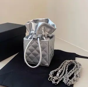 品牌设计师Vip礼品袋盒Pu皮革拉绳迷你链条绗缝女包