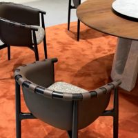 Chaises de salle à manger en bois massif pour la maison et les restaurants, avec dossiers haut de gamme, modernes, simples, chaises d'hôtel de luxe léger