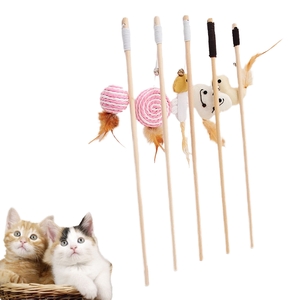 Juguete para Gatos de Madera Ecológico Hecho a Mano, Palo <span class=keywords><strong>con</strong></span> Sonido <span class=keywords><strong>con</strong></span> Cabeza de Pez o Ratón, Juguete Interactivo para Mascotas <span class=keywords><strong>con</strong></span> Campana - Product Image 4