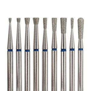 <span class=keywords><strong>Set</strong></span> di punte per trapano per unghie diamantate a forma di proiettile piatto <span class=keywords><strong>professionale</strong></span> in acciaio inossidabile da 7 pezzi per Manicure - Product Image 1