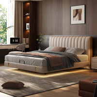 Lit en cuir véritable de luxe, mobilier de chambre à coucher moderne et intelligent avec éclairage d'ambiance LED, lit flottant capitonné taille King