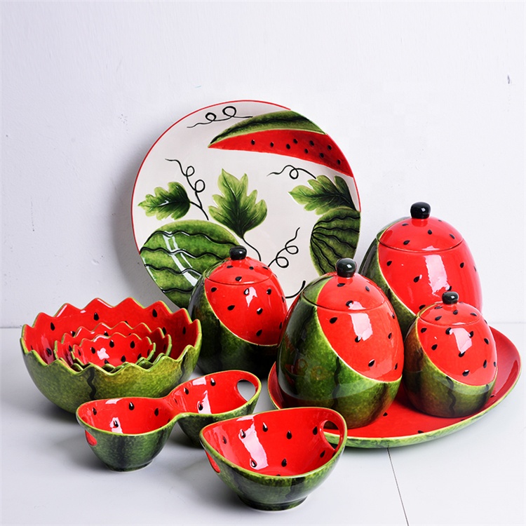 Необычные кастрюли. Посуда арбуз. Салатник. Посуда бордалло арбуз. Летняя посуда арбуз.