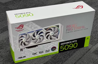 NOUVELLE Carte graphique de jeu A-SUS ROG Astral GeForce RTX 5090 32 Go GDDR7 DDR OC Edition refroidie par ventilateur, blanche, DisplayPort 2.1b PCIe 3.0