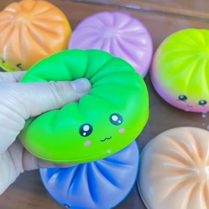 Jouet sensoriel anti-stress Squishy Mystery Dumpling Bao en PU à remontée lente, boîte mystère pour cadeaux, promotion - Product Image 2
