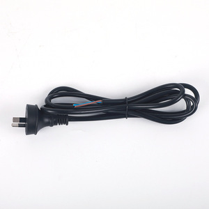 Câble d'alimentation CA avec prise Nema 10A, fil PVC type SJTOW pour utilisation informatique - Product Image 5