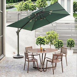 Parasol de terrasse de qualité hôtelière avec base à eau stable, protection solaire extérieure haut de gamme pour les centres de villégiature et les restaurants - Product Image 1