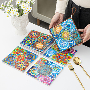 Posavasos Cuadrado de Cerámica Estilo Bohemio con Diseño Floral, Aislante del Calor para Cocina - Product Image 2