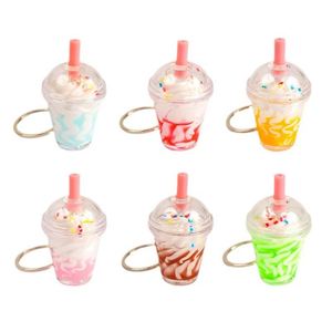 Lindo llavero de simulación de sundae, colgante de helado realista, juguete creativo con forma de comida para decoración de bolsos, estilo máquina de garras - Product Image 1