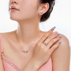 Collier pendentif Dylam Dazzling en argent S925 plaqué rhodium avec plusieurs pierres précieuses en moissanite et zircone cubique 5A pour femmes - Product Image 3