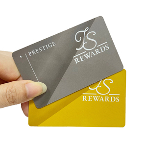 Carte-cadeau d'affaire en plastique PVC avec impression personnalisée fond scintillant or/argent brillant - Product Image 2